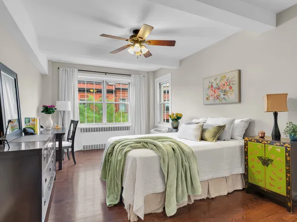 320 West 76th Street image 5 of 12