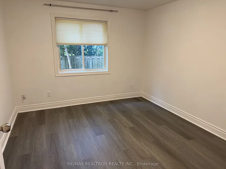 782 Churchill Ln — Photo 27
