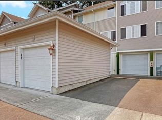 7818 227th Pl SW UNIT 103, Edmonds, WA 98026