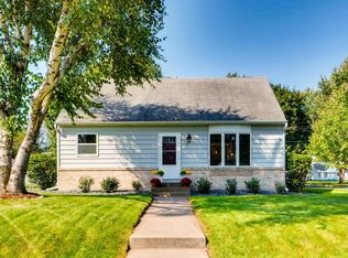 204 3rd Ave SE, New Brighton, MN 55112