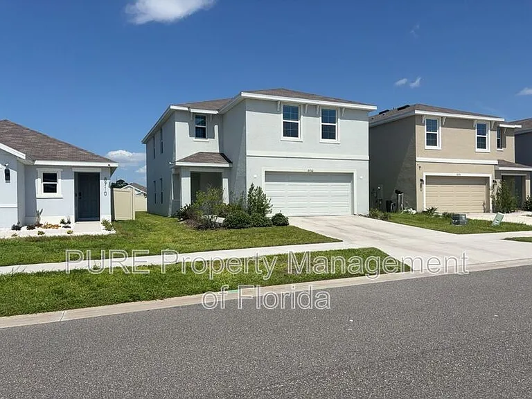 8702 SW 46th Ave — Photo 2