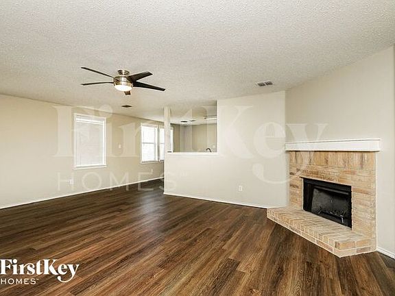 3rd image of 508 Rocky Springs Dr