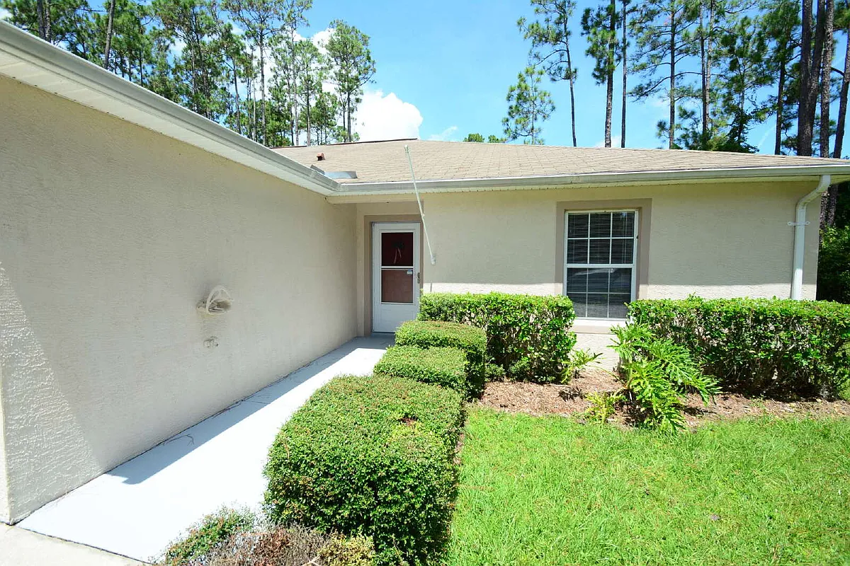 Building Photo - 30 Eton Ln #B