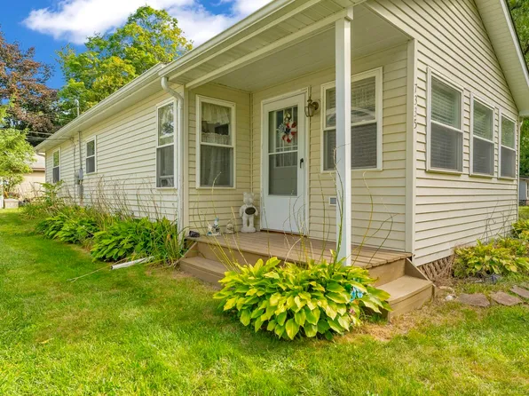 7335 Laurel Rd, Lexington, MI 48450