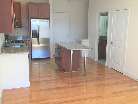 4th image of 1800 Wilson Blvd Unit 114