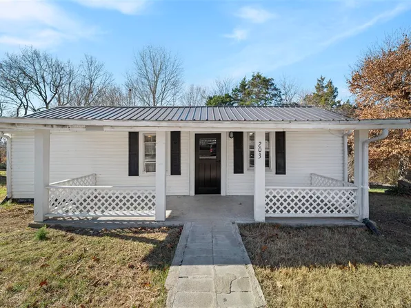 203 Maysville Rd, Scottsville, KY 42164