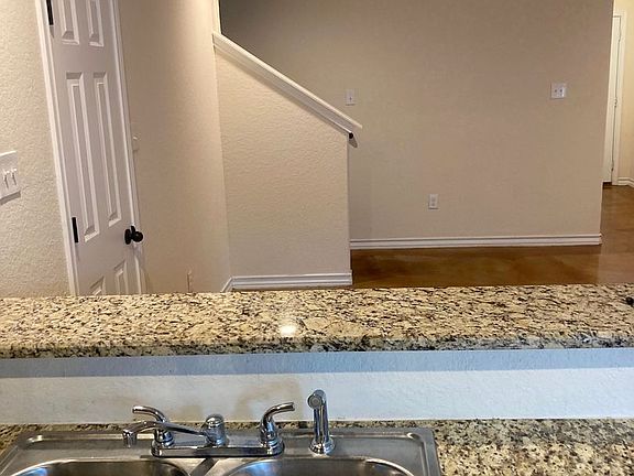 4th image of 6335 Melanzane Ave #102