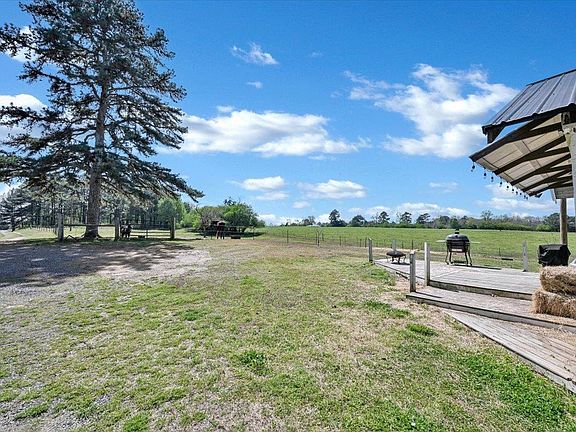 3rd image of 3301 County Road 1422