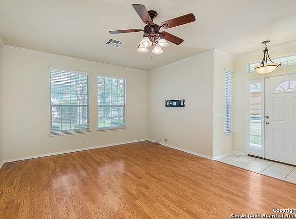 5th image of 2537 Grayson Cir #2537