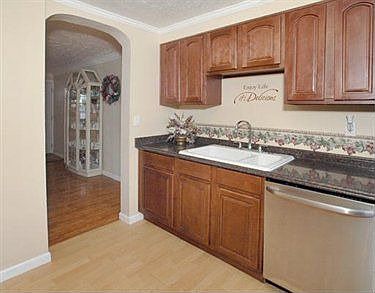 3rd image of 2106 Lancelot Dr
