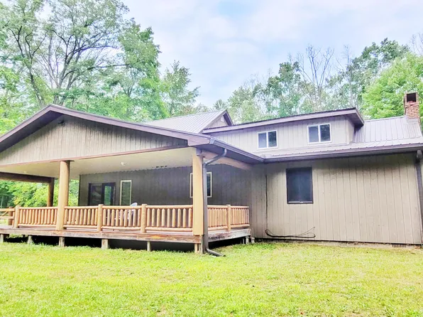 3467 N Walnut Ave, White Cloud, MI 49349