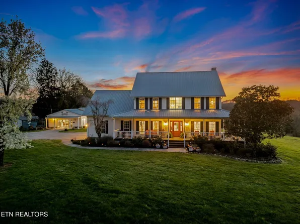 9700 Clift Rd, Strawberry Plains, TN 37871