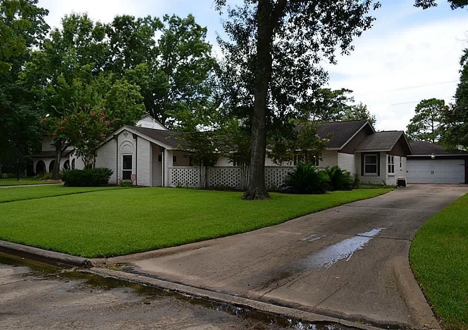 1st image of 12611 Pine Bough Ln