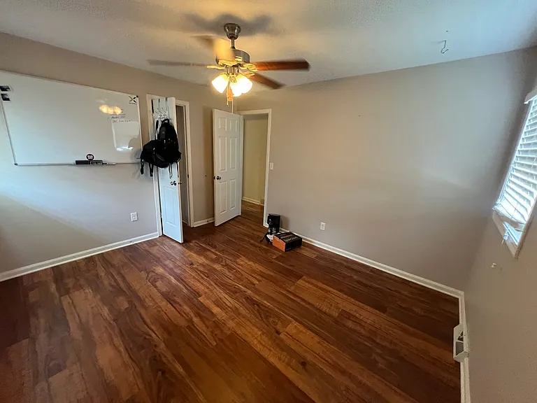 420 Walnut St — Photo 10