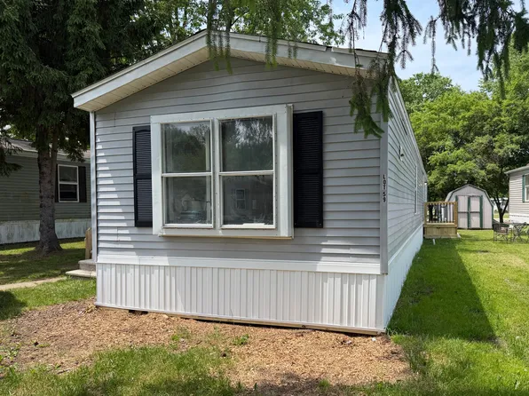 1082 Circle Dr #59, Jackson, MI 49201