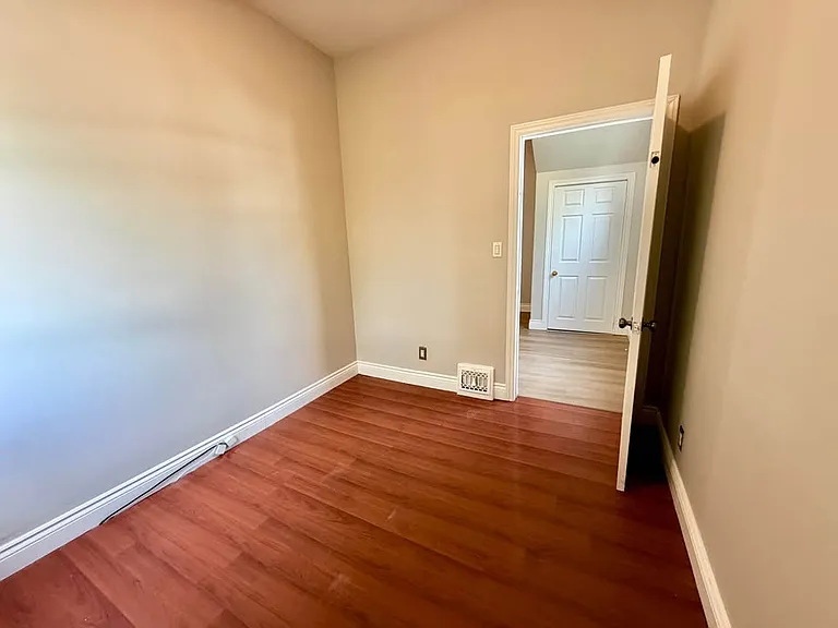 178 Talfourd St #A — Photo 11