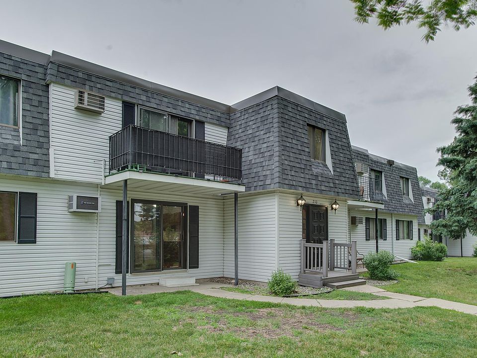 1st image of 210 35th Ave N APT 9
