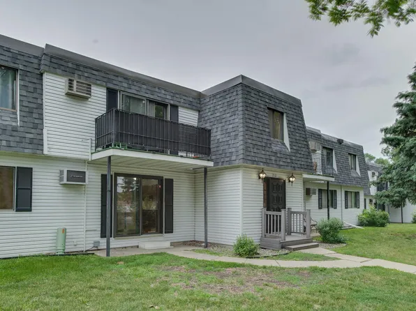 210 35th Ave N APT 9, Fargo, ND 58102
