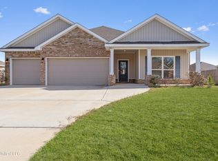 3046 Sea Oats Dr, Long Beach, MS 39560