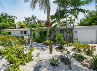 950 NE 88th St, Miami, FL 33138