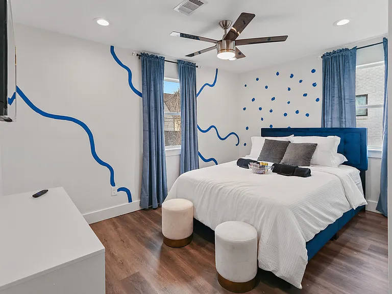 2615 Rosewood St — Photo 15