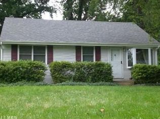 1913 Griffith Rd, Falls Church, VA 22043