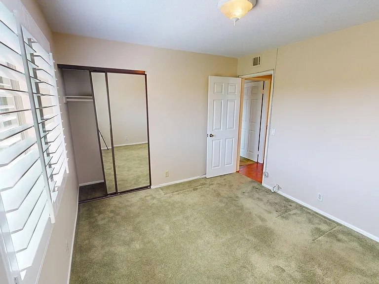 2431 Deerfield Ct — Photo 19