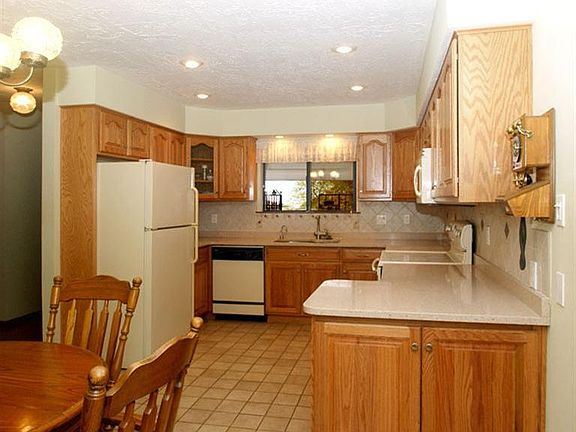 4th image of 1624 Singletary Dr NE