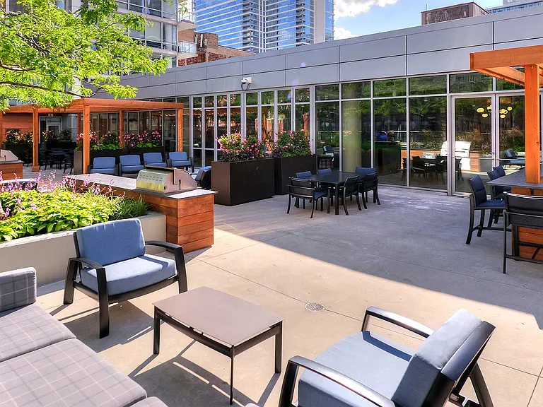 Our outdoor terrace includes kitchen and bar space, shaded lounge areas and grill stations - even a pizza oven. It's the perfect place to entertain.