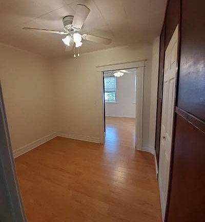 5th image of 6443 Admiral Ave