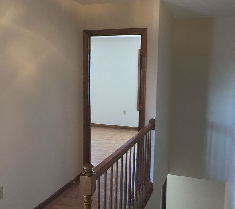1st image of 209 Keystone Dr APT 10