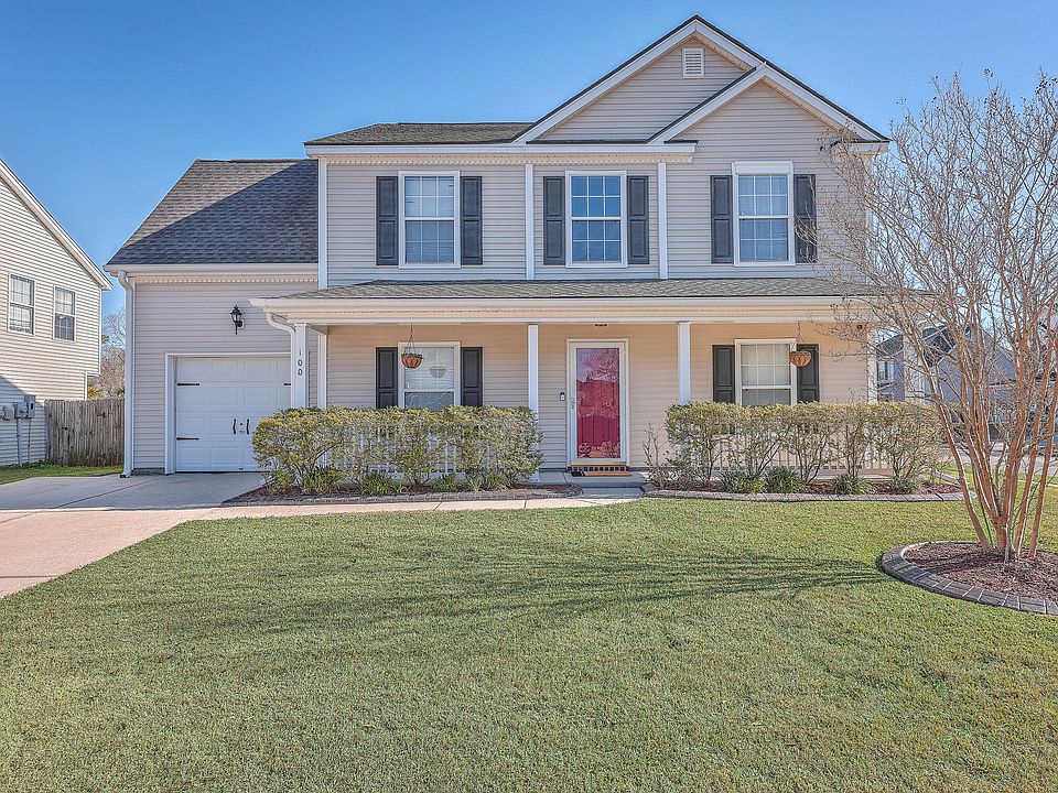 1st image of 100 Hunters Wood Dr
