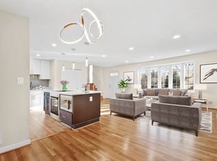 3706 Moss Dr, Annandale, VA 22003