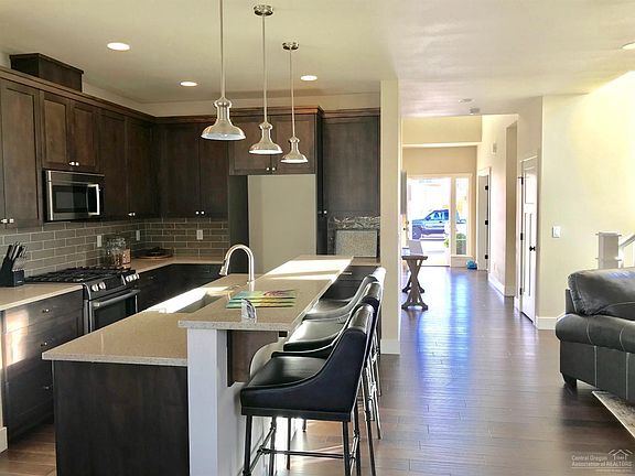 4th image of 20486 SE Braelen Ln