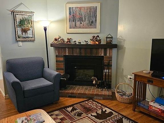 5th image of 12 Grant Dr #164