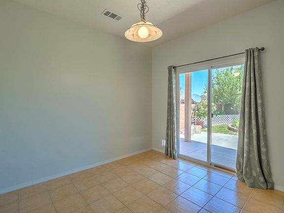 4th image of 3112 Grassland Dr SW