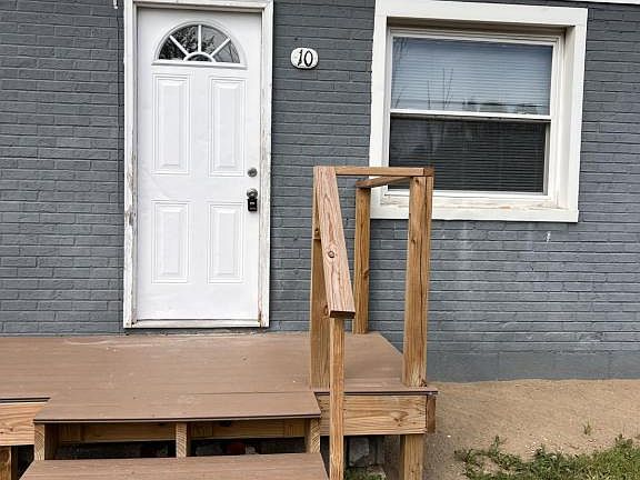 2nd image of 1724 Youngstown Kingsville Rd NE #10