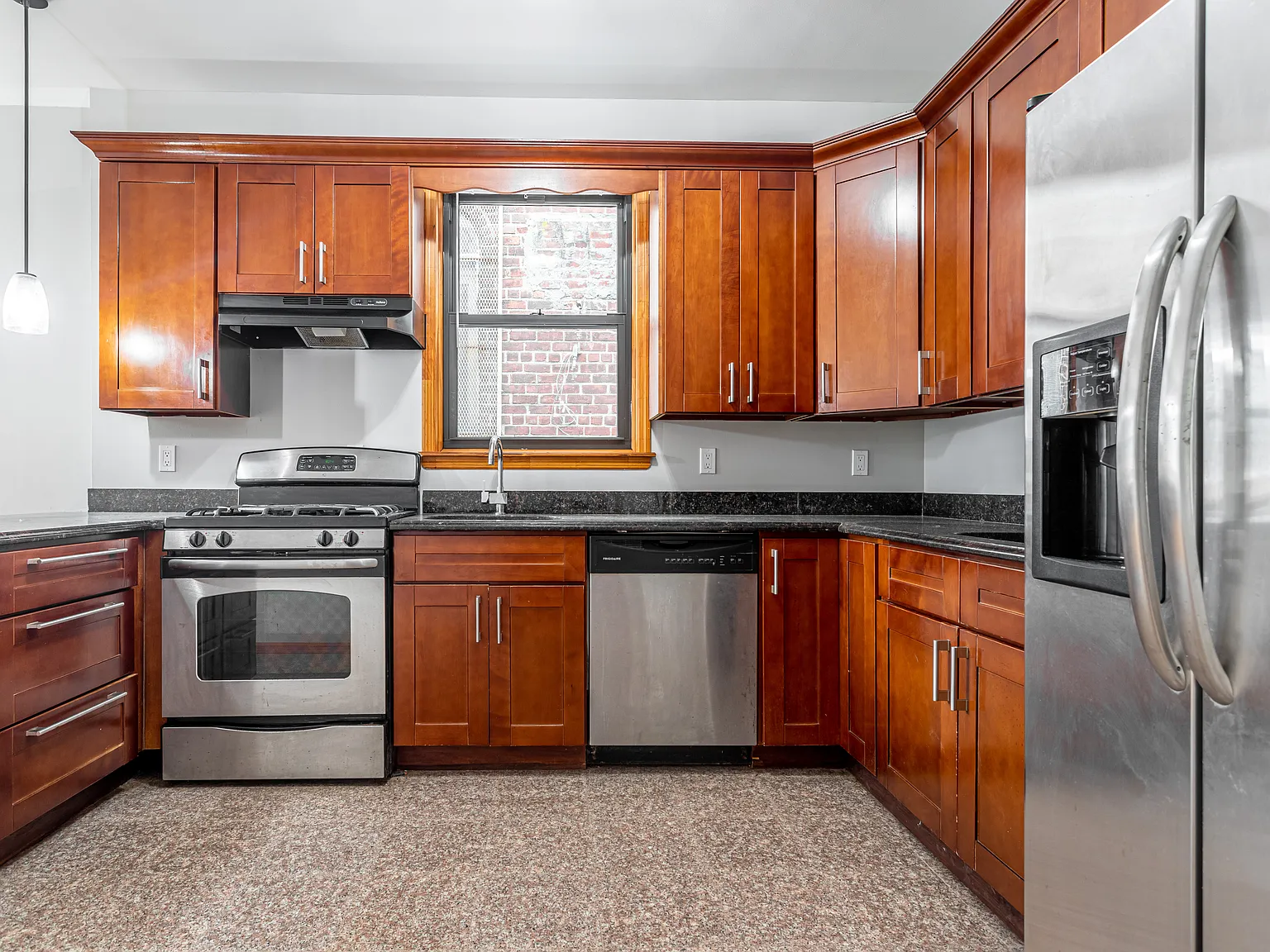 180 Brighton 11th Street — Photo 2
