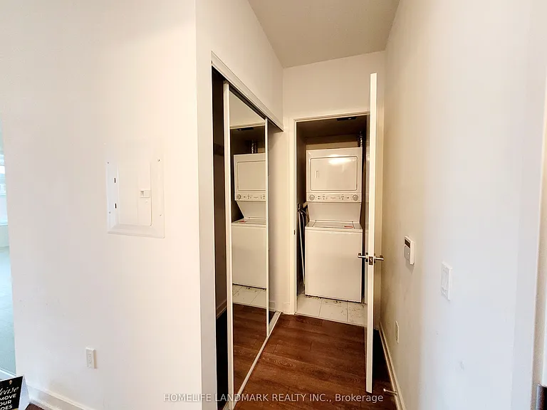 158 Front St E #623 — Photo 9