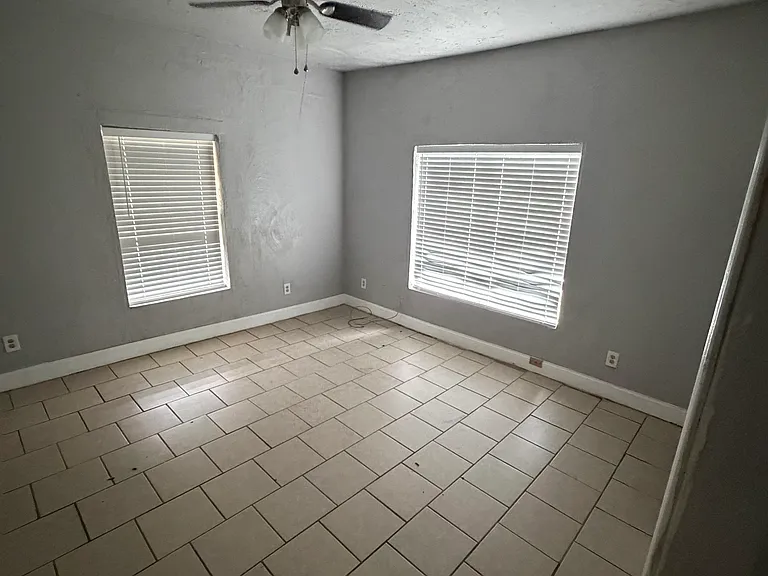 1514 Harrison St — Photo 7