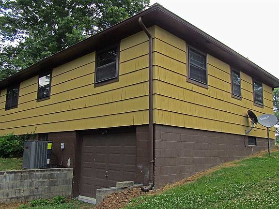 5th image of 714 Douglas Ave