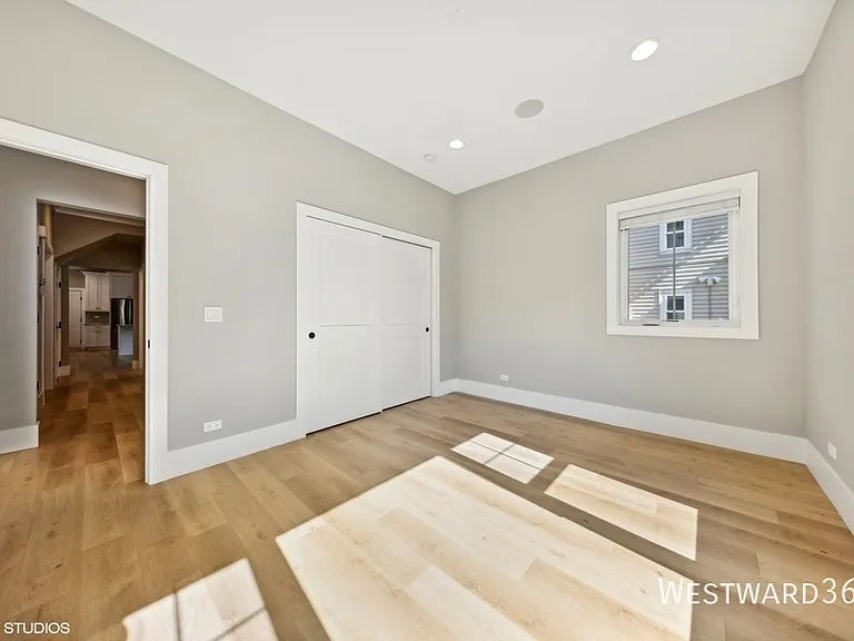 240 S Brainard Ave #2 — Photo 6