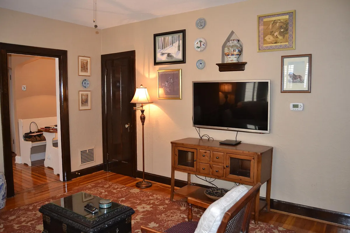 Building Photo - 908 Ellison Ave #1