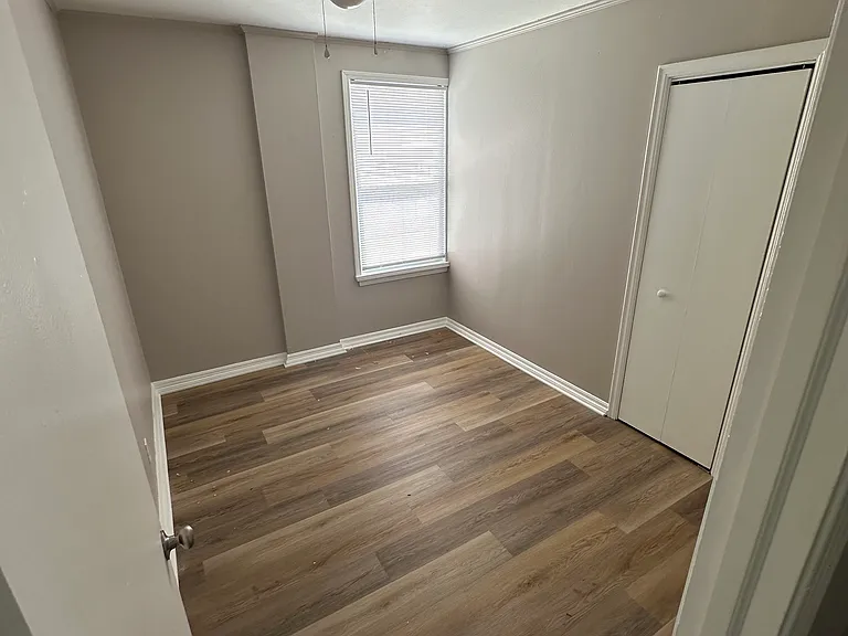 419 S Saginaw Rd #1 — Photo 5