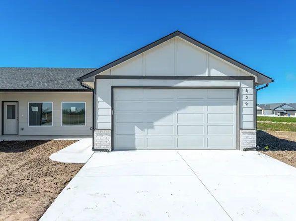 839 S Wybern St, Valley Center, KS 67147