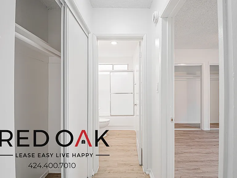 915 N Wilton Pl #213 — Photo 12