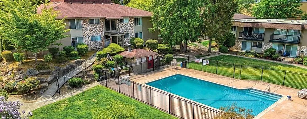 park ballinger 2 - 22906 76th Ave W