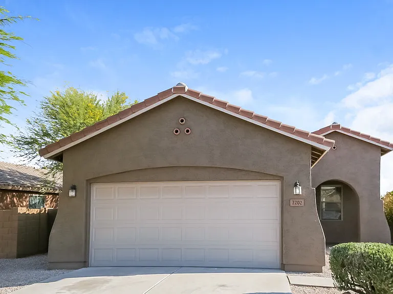 2202 W Gold Dust Ave — Photo 1