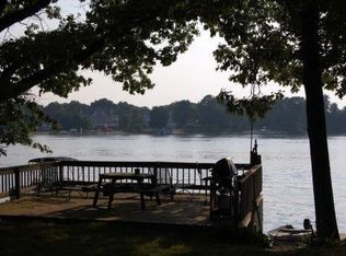 925 Treasure Island Dr, Mattawan, MI 49071