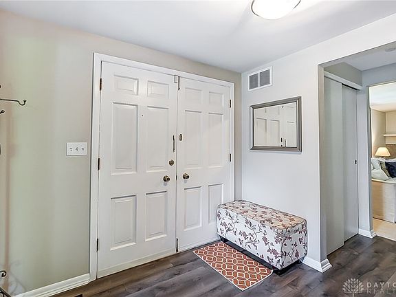 5th image of 5600 Royalwood Dr